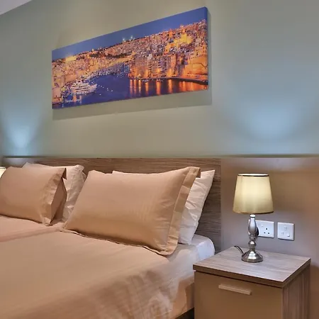 Lokali 4* Gzira